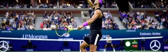  贝雷蒂尼暴力正手发威，速胜对手轻松过关