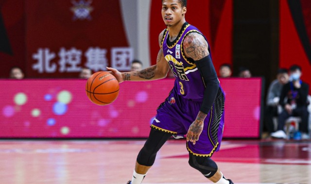  北控男篮多点开花，主场大胜南京同曦队