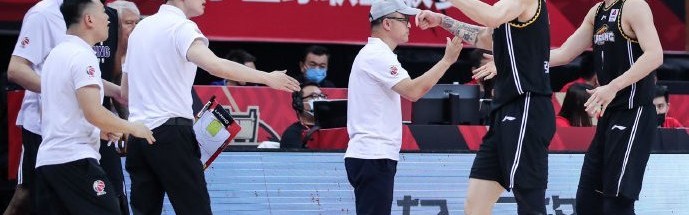  主场优势尽显，球迷助威声震四方