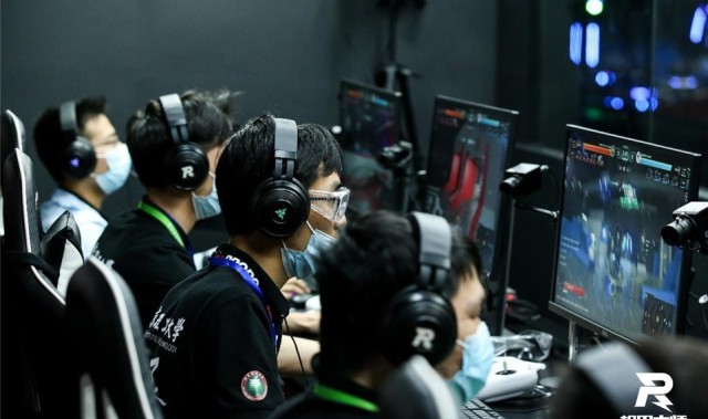  老将新人同台竞技书写电竞传奇