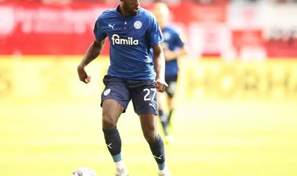  德国杯四分之一决赛，拜仁大胜法兰克福