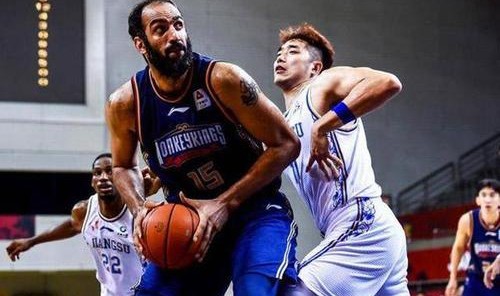  外援双响炮定乾坤，升班马客场奏凯