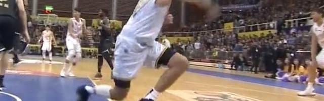  青年军展露锋芒，广厦新秀合力击败辽宁