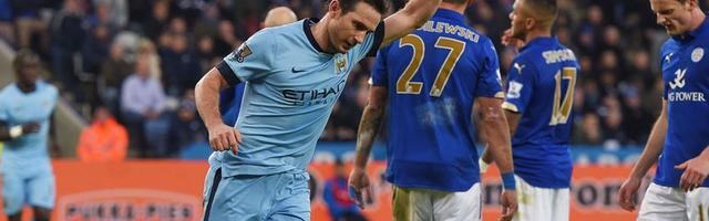  曼城客场大胜锁定半程冠军，展现统治力  