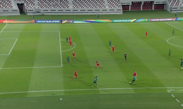  法国甲組足球聯賽呈现群雄逐鹿格局榜首多次易主