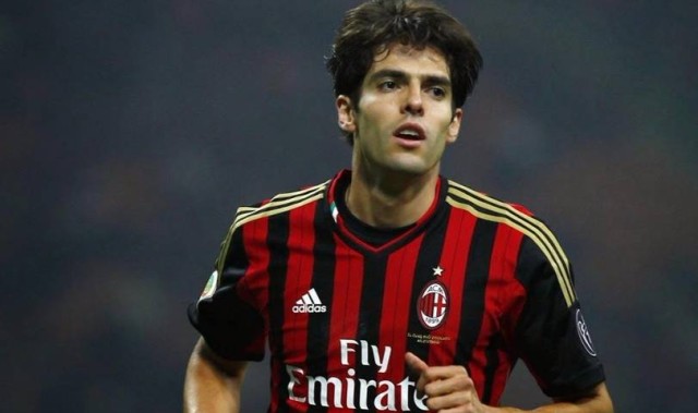  巴西传奇卡卡正式退役，告别仪式温情满满