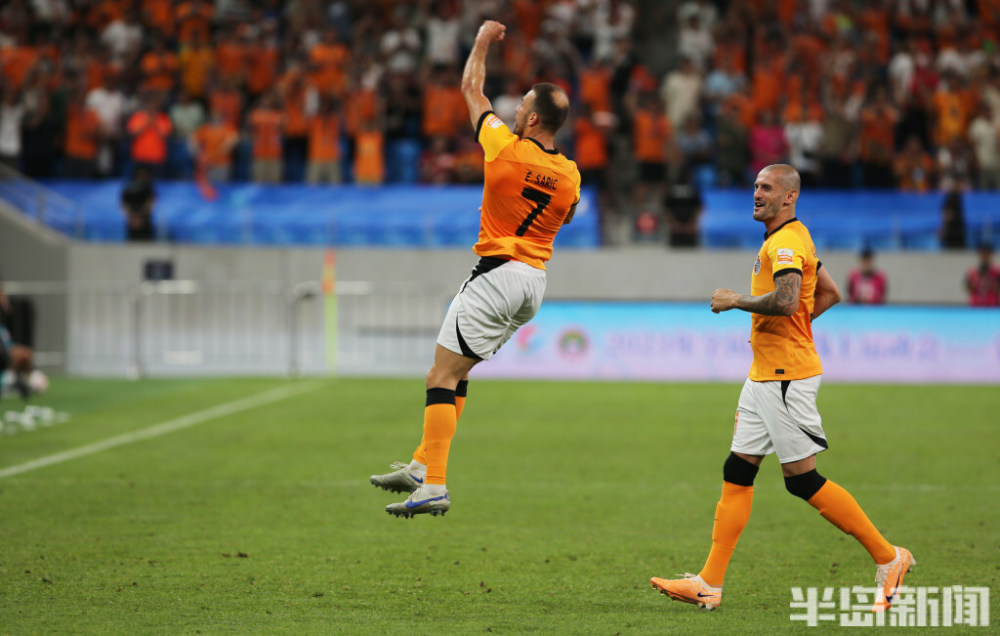  丘里奇单反神技，安特卫普站力克名将称雄