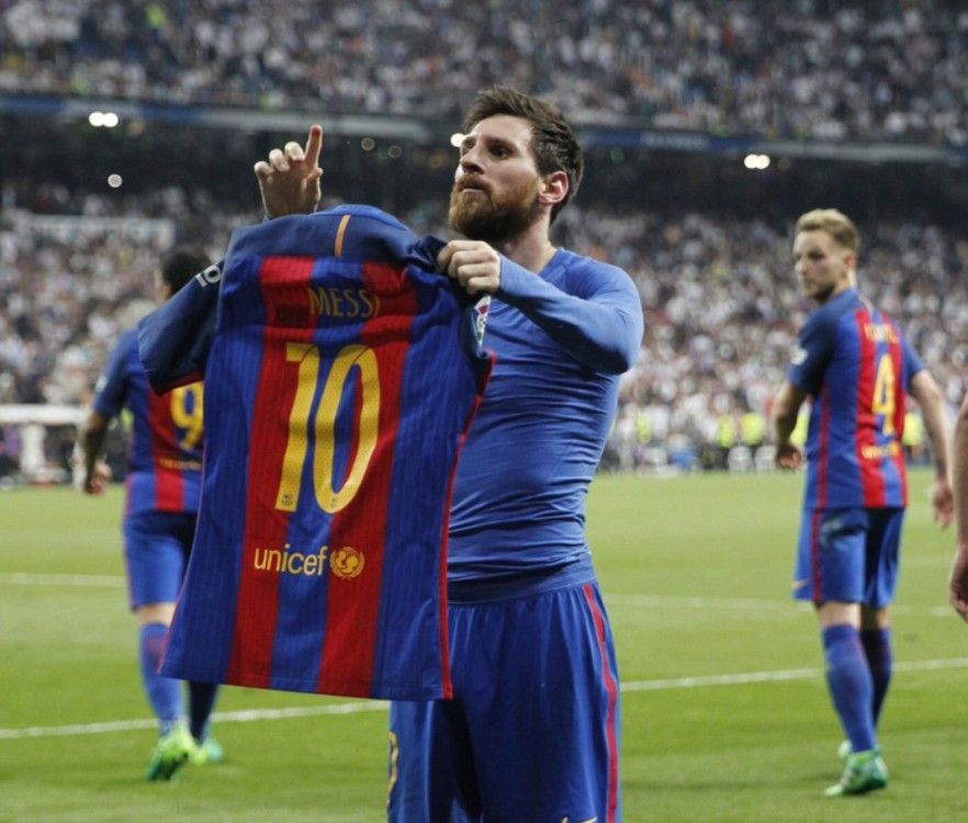  皇马众将发力击败巴萨，国家德比再添佳话  