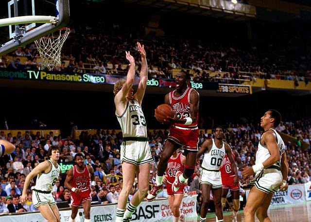  三分暴雨倾盆而下刷新单场纪录