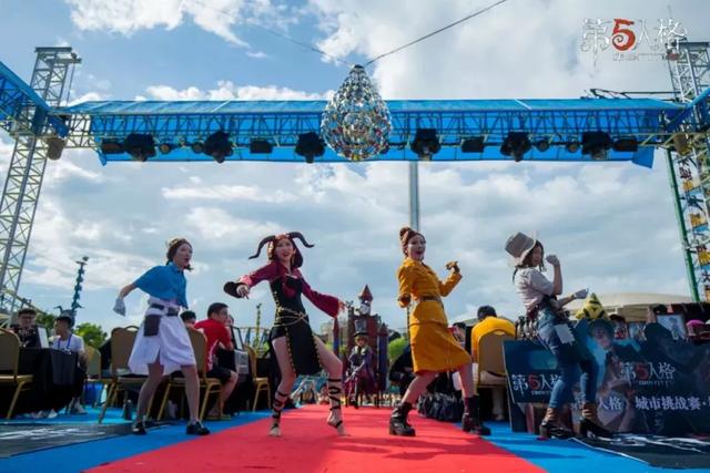  电竞主题公园开业，沉浸式体验受追捧